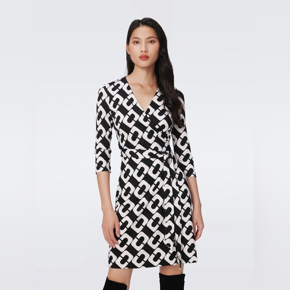Black & White Geometric Wrap Dress - Women